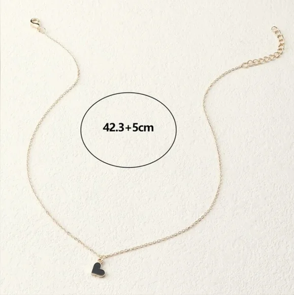 🖤🖤BACK IN STOCK🖤🖤Black Hanging Heart Necklace on a GOLD Necklace 🖤🖤 - Picture 4 of 11